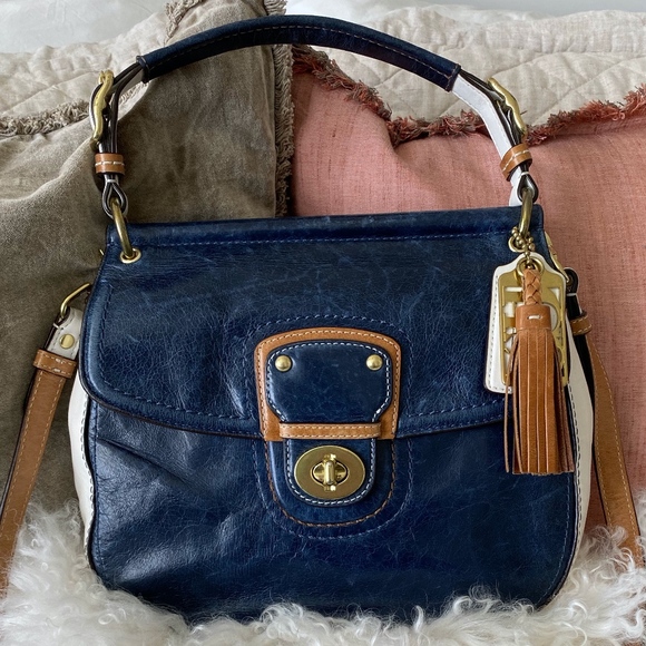 Coach Handbags - ⚠️ FLASH SALE ⚠️🌹COACH Willis Handbag Colorblock
